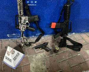 Dois PMs e três suspeitos feridos em confronto em Meriti