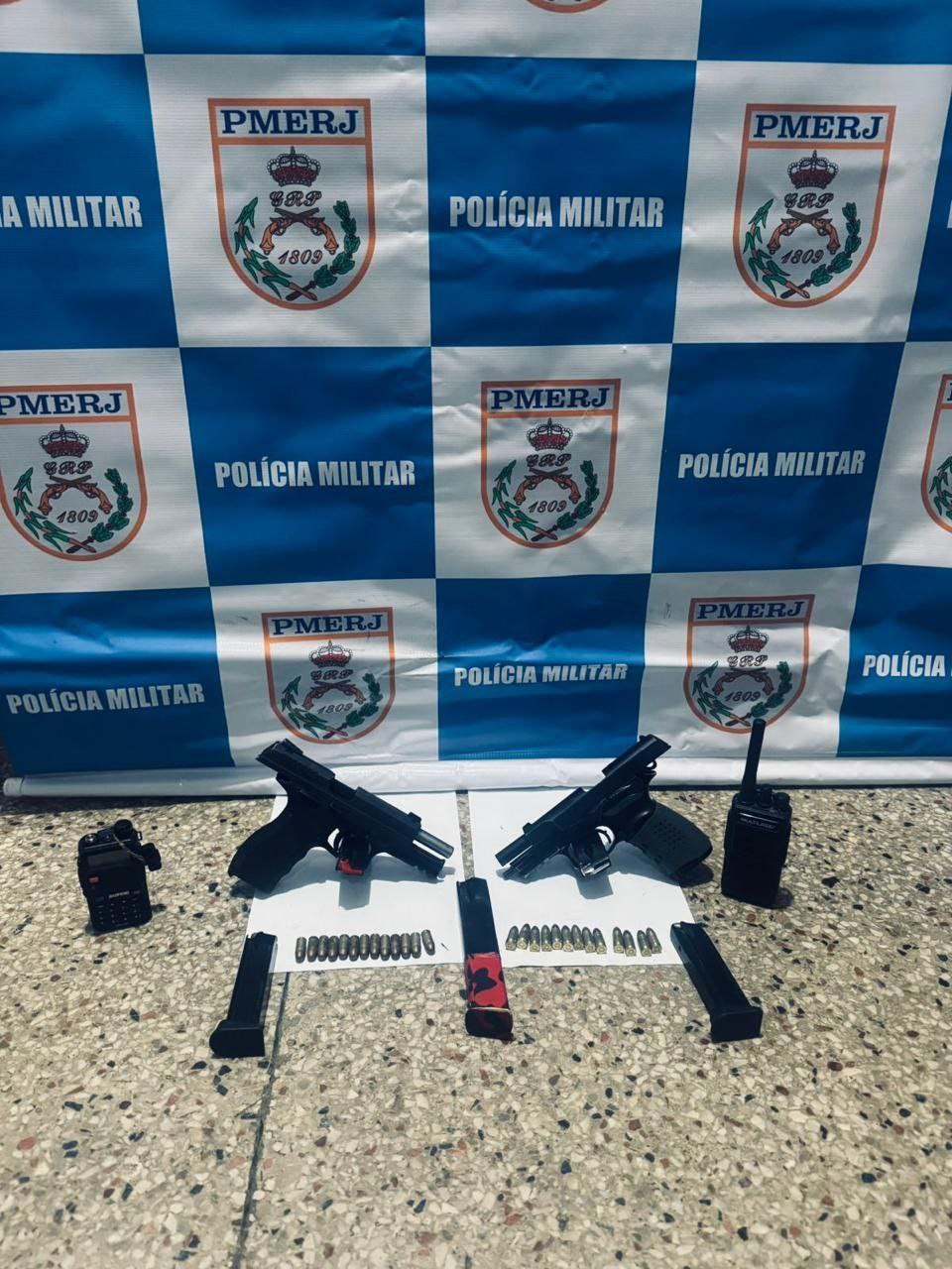 Líder do tráfico e comparsa foram baleados em confronto com a PM em Niterói