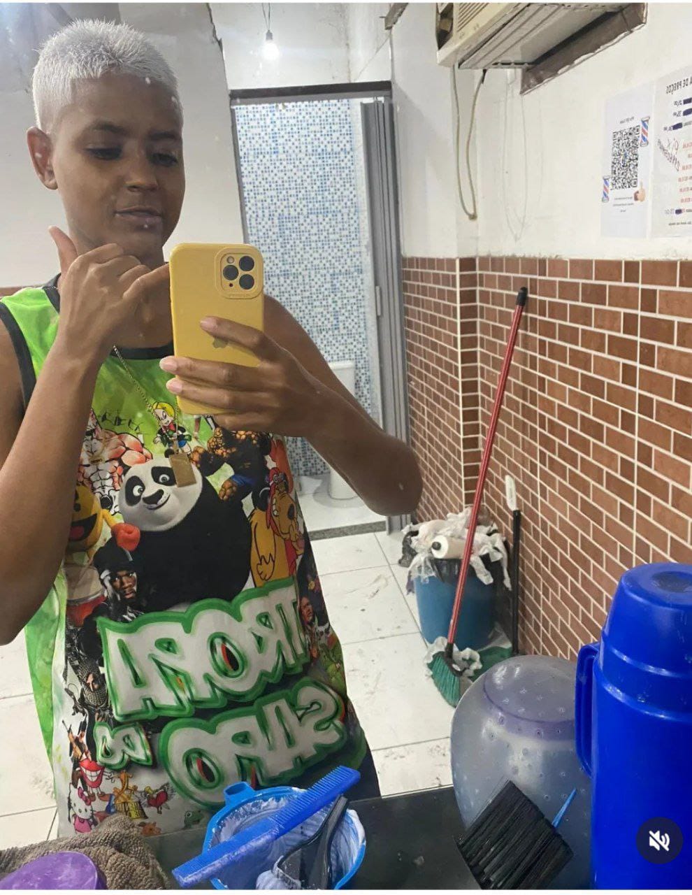 Mulher foi morta na Rocinha (CV) após bandidos verem foto de fuzil no seu celular