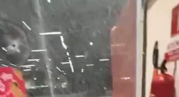 Guerra entre milicianos e o CV volta a aterrorizar Jacarepaguá. VIDEO