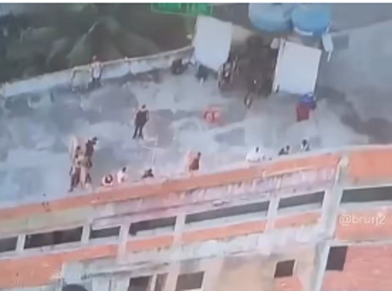Vídeo mostra dezenas de criminosos reunidos em Cordovil enquanto circula rumor de invasão do CV ao Complexo de Israel (veja postagem)