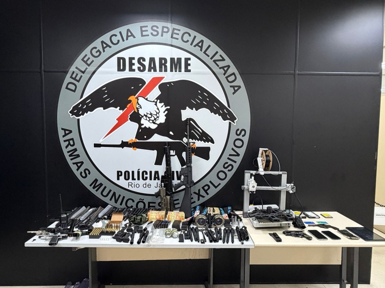 Dados de CACs foram usados para abastecer esquema de tráfico de armas para facções no Rio