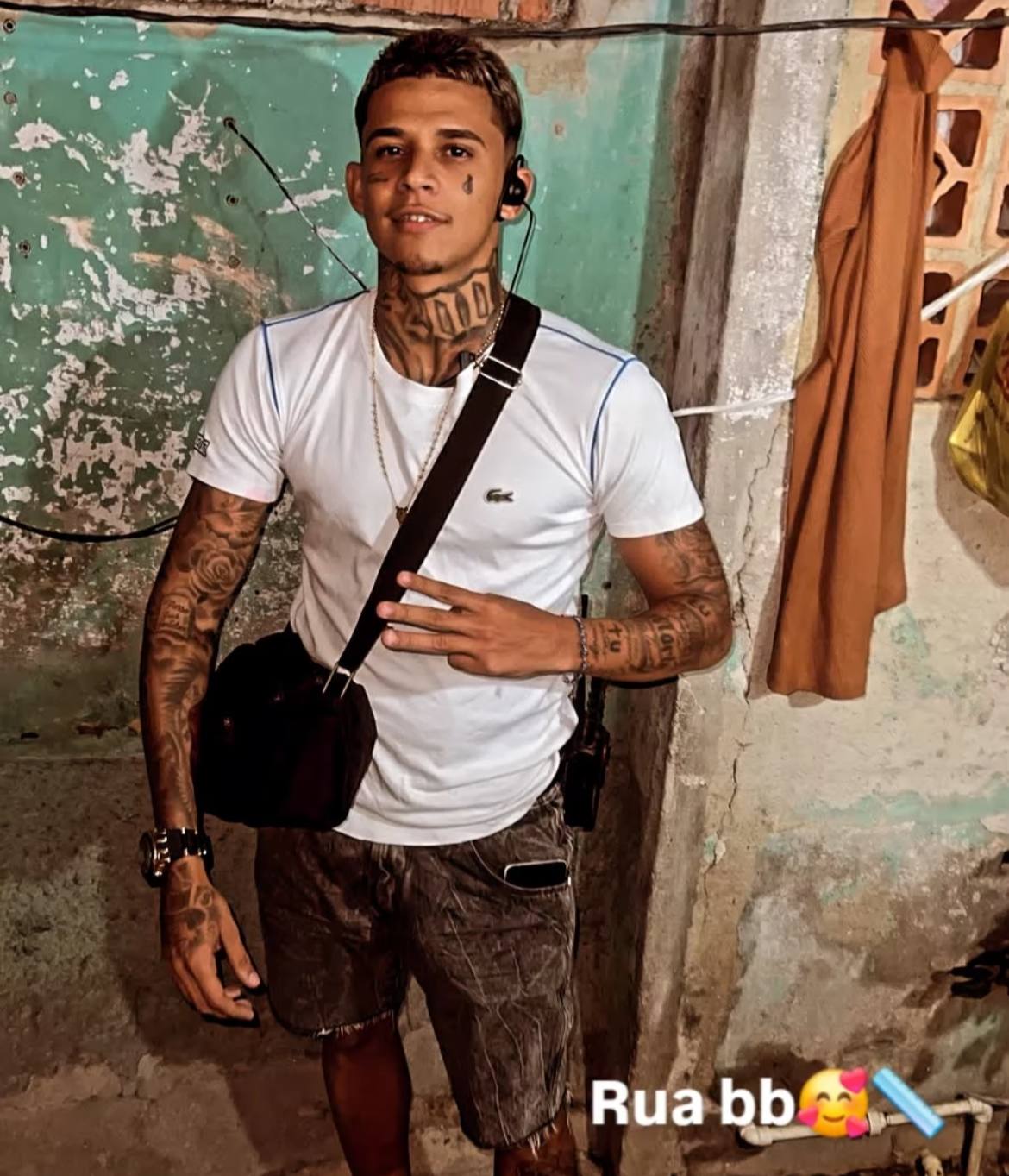 CAIU NO FAKE LOVE: Traficante do bando de  Peixão (TCP) foi atraído por perfil falso de mulher operado pelo CV e acabou executado