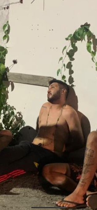 JÚRI POPULAR: Traficante vai a júri popular por morte de suposto X9 da milícia em homicídio que marcou a entrada do CV na Gardênia Azul. Chefões da facção forneciam armas, homens e davam ordens para matar suspeitos de serem informantes de rivais