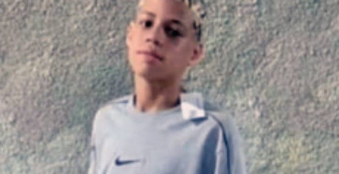Plástico derretido, pedregulho e tiros nos pés: como Ronaldo Henrique, de 14 anos, foi torturado antes de ser executado