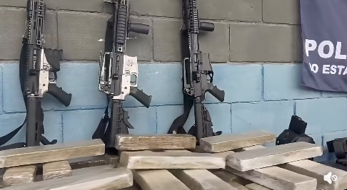 TERROR NA MARÉ: Operação policial com 12 baleados, um morto e 12 fuzis apreendidos deixa cenário de guerra e destruição: manchas de sangue, cápsulas pelo chão e muito medo. “Não sai de casa com medo de perder a vida”