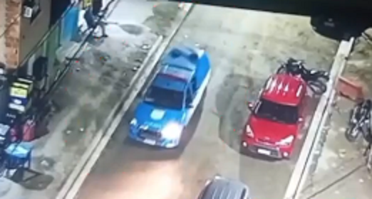 Vídeo levanta suspeita de possível apoio de PMs a milicianos durante cobranças na Taquara. ASSISTA